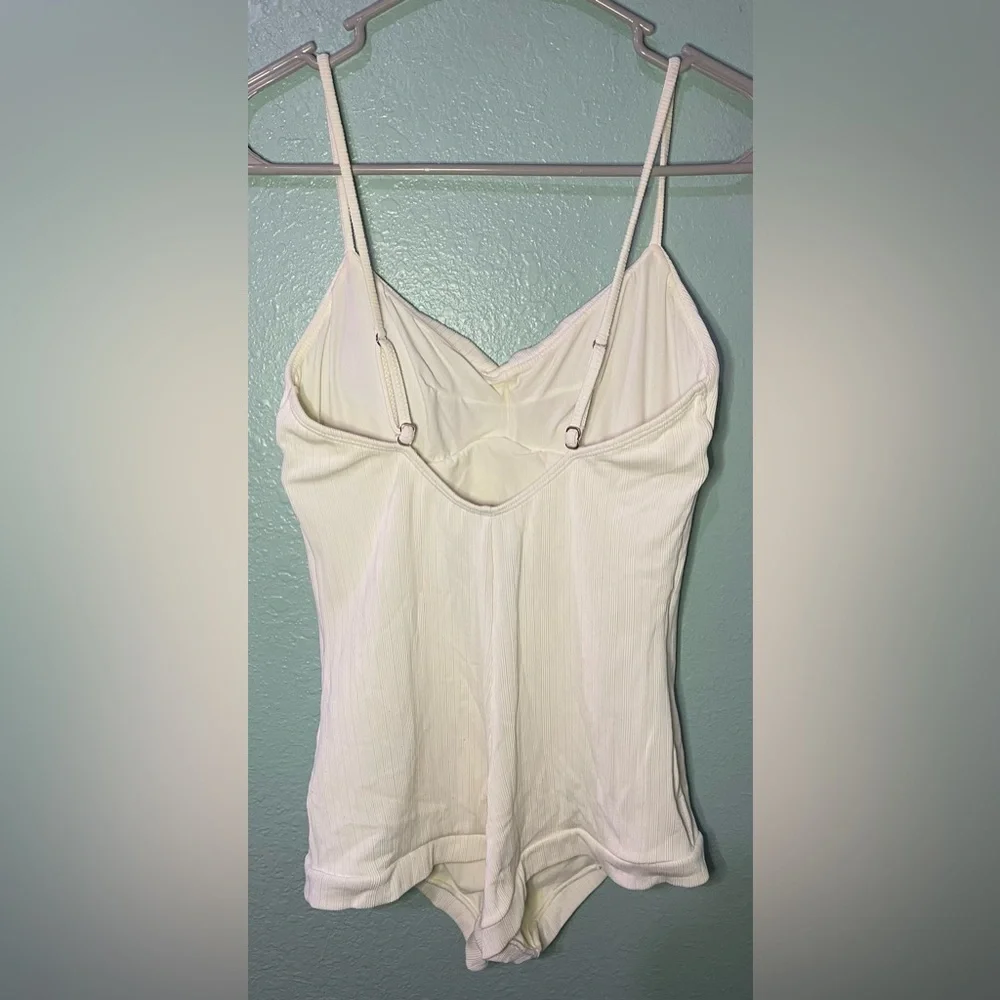 Chic White Women's One-Piece Swimsuit